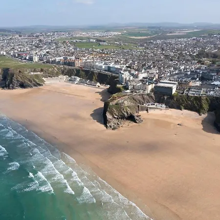 Ground Floor Couples Retreat * New Quay